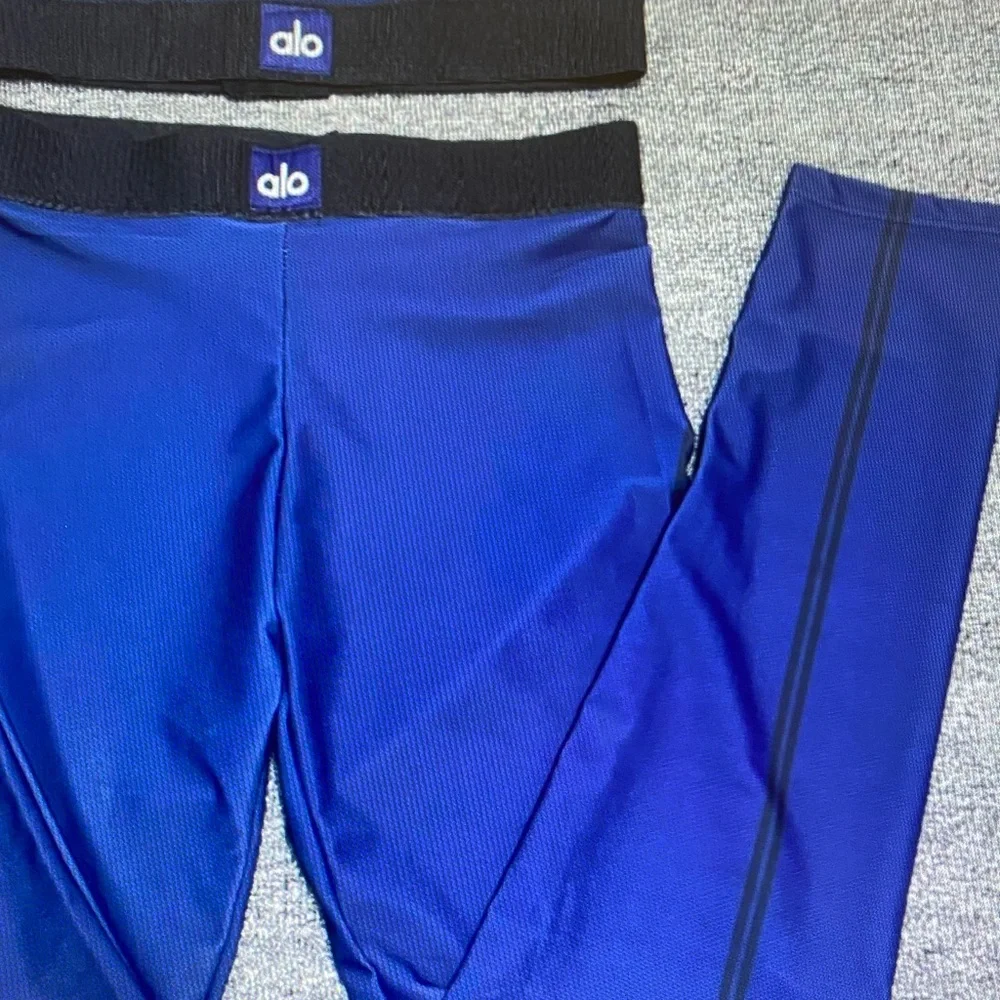 ALO Yoga Royal Blue Sports Bra & Leggings Set Size S